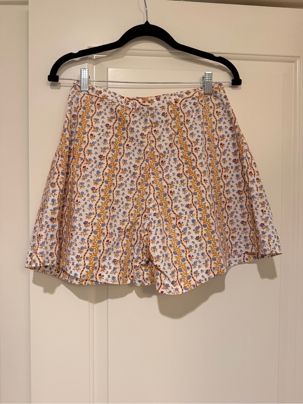Thierry Colson Kenya floral-print cotton shorts - Picture 4 of 4